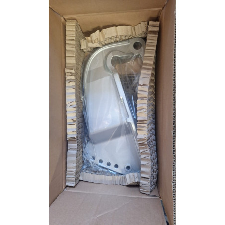 Honda Bracket BF75 // BF90 starboard (NOS)